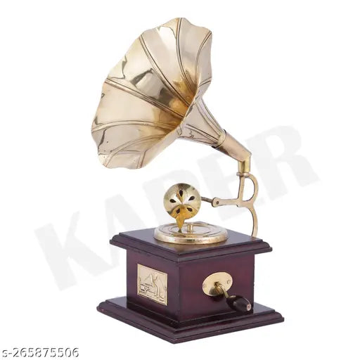 KAPER Gramophone Showpiece - Detail View